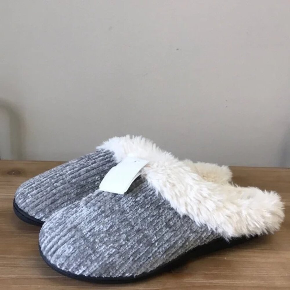 Isotoner Slippers